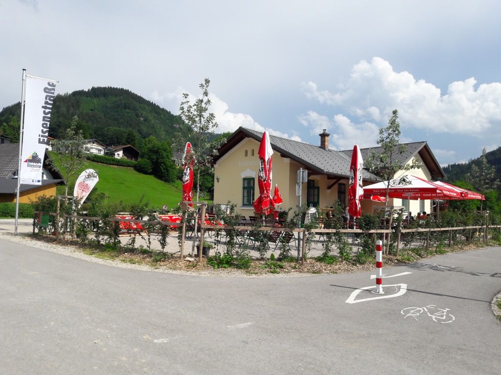 Käfer's am Radweg