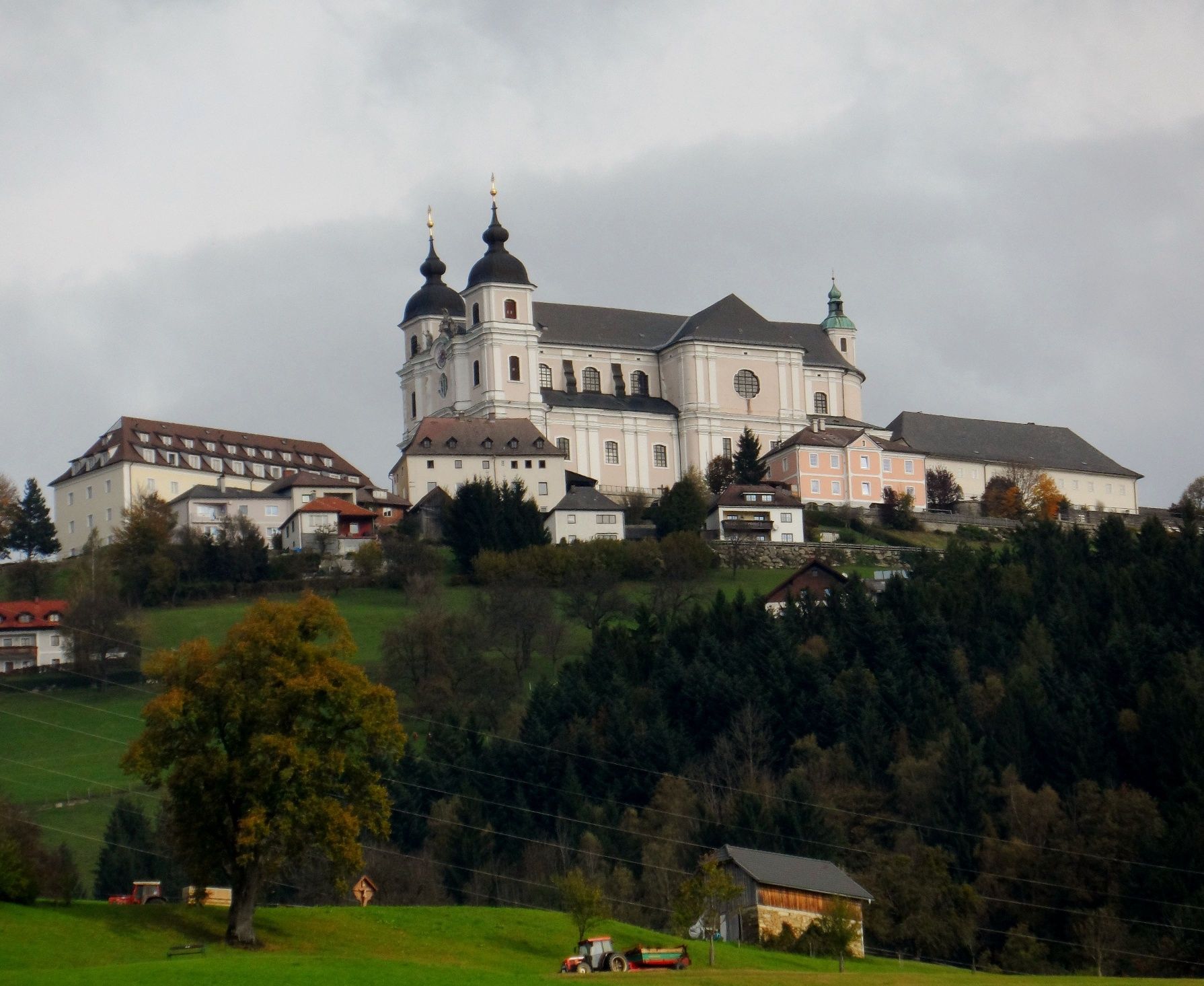 Aussicht auf die Basilika am Sonntagberg
