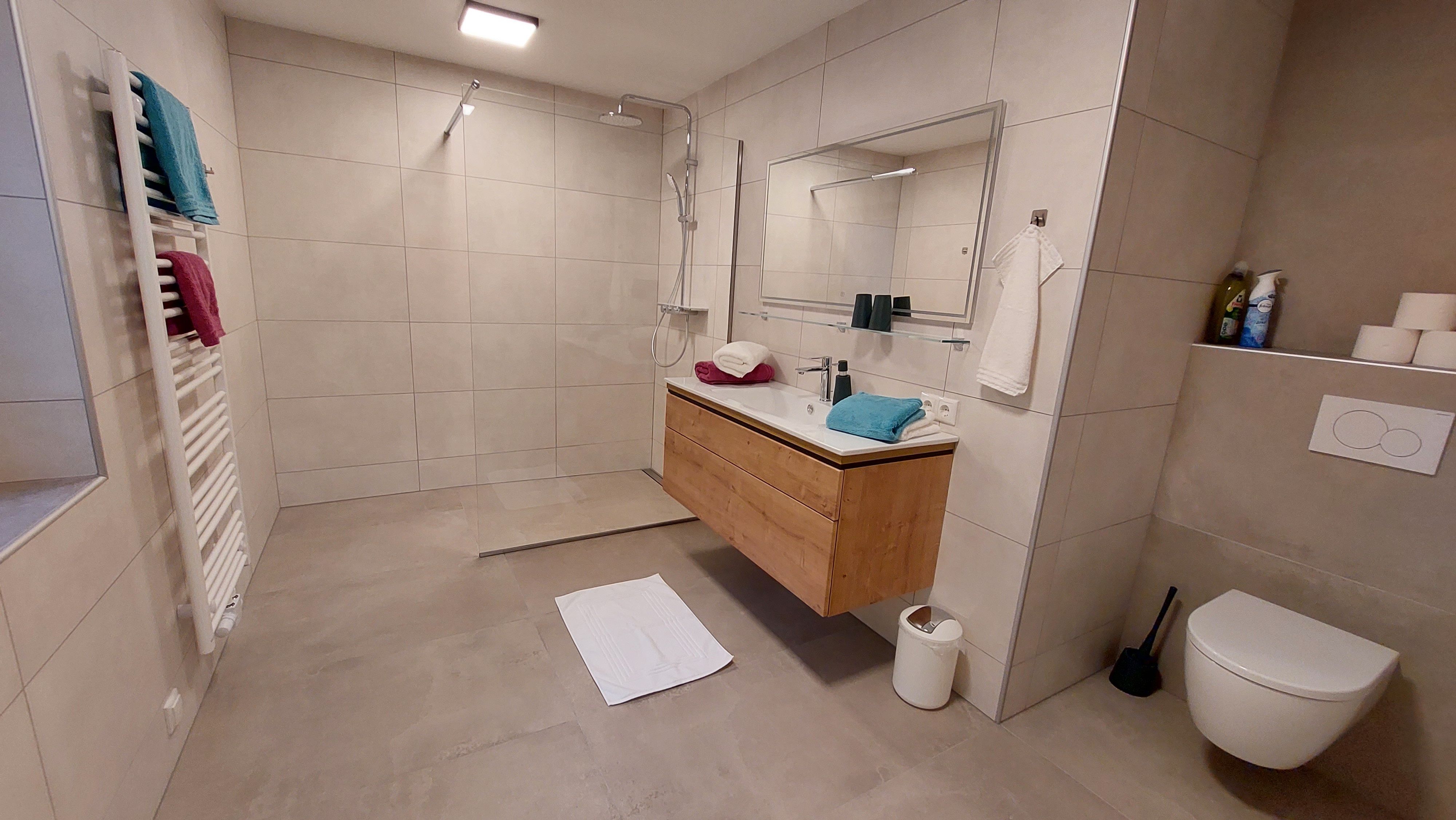 badezimmer-ferienwohnung-seeblick