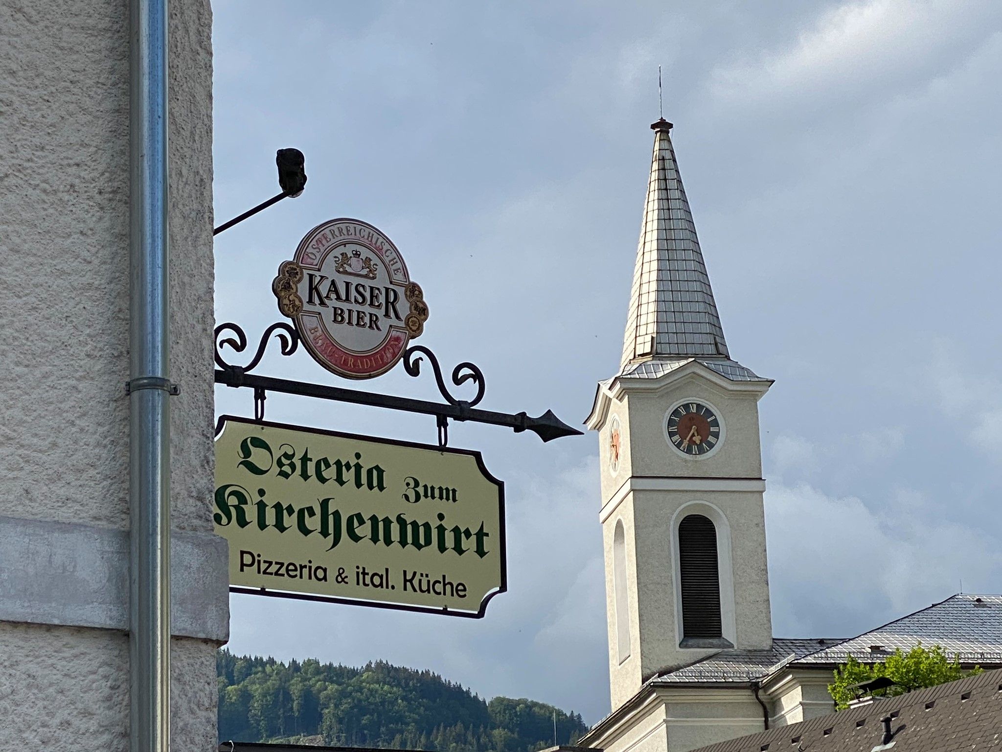 Nahe der Kirche - wie der Name schon sagt