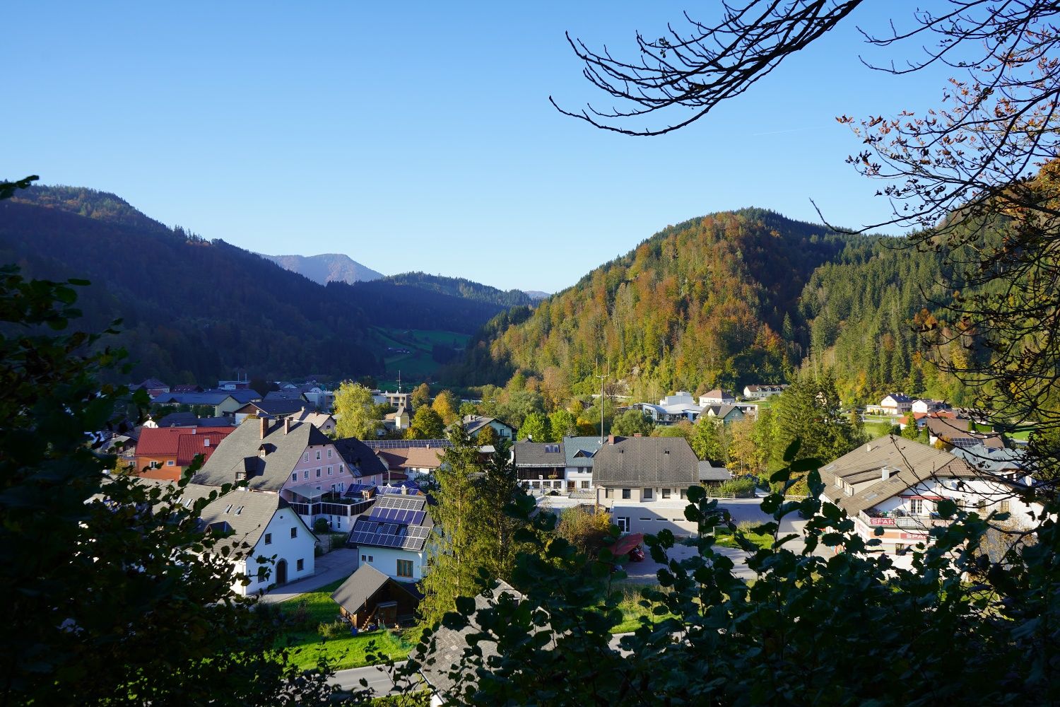 Blick auf Göstling/Ybbs vom Marienweg aus