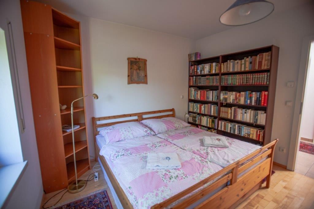Zimmer 1 mit eigenem Bad