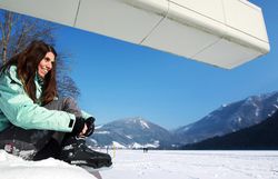 Wenn der Lunzer See zufriert, wird er zur natürlichen Eisfläche inmitten der winterlichen Ybbstaler Alpen. Eislaufen auf dem Lunzer See verbindet Bewegung, Naturgenuss und echtes Wintererlebnis in Lunz am See – ruhig, stimmungsvoll und besonders.
