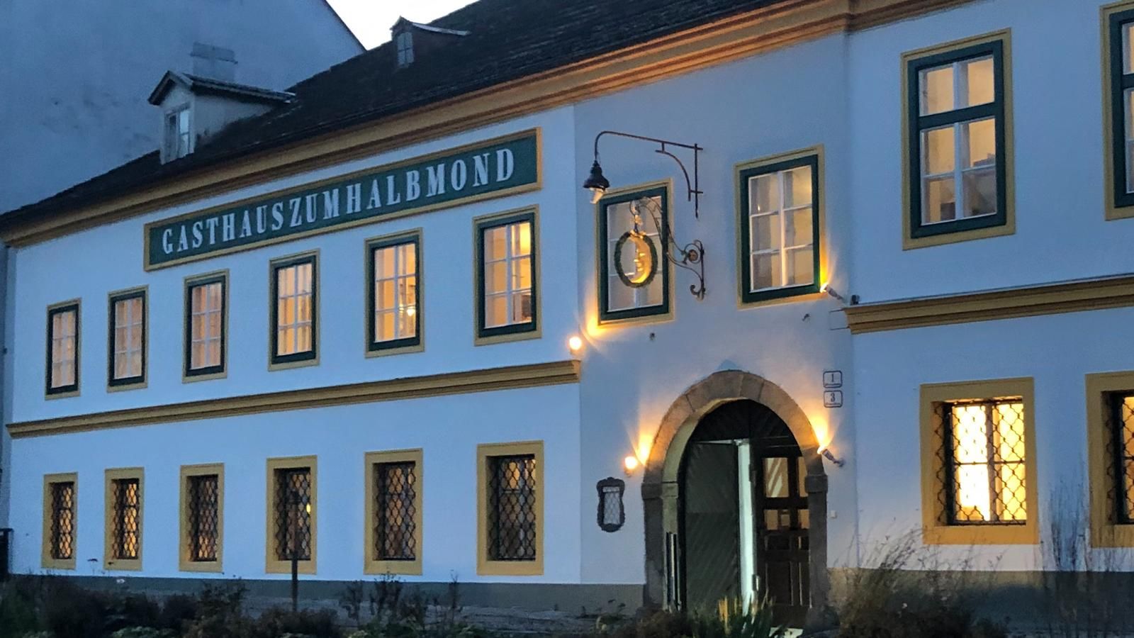 Gasthaus zum Halbmond